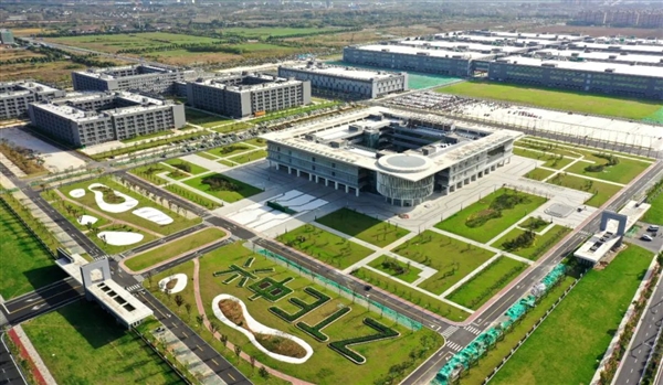 焦点登录:央视揭秘国内首个五星5G工厂:5G网覆盖率100% 几乎没有工人