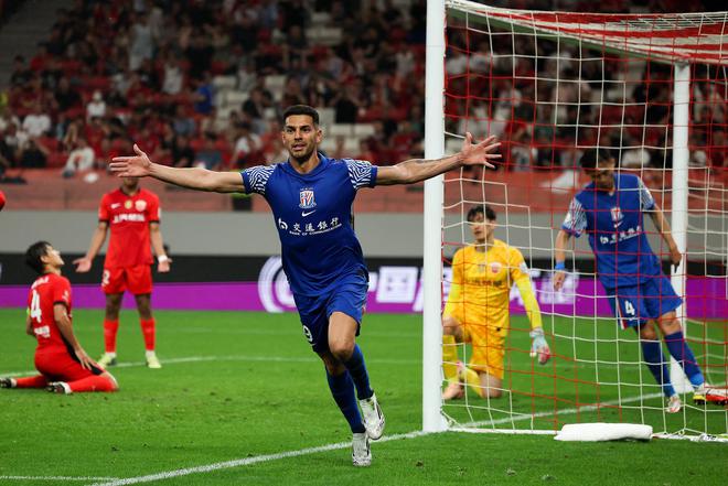 奇趣分分彩:足协杯-路易斯戴帽吴曦3助攻!申花3-2海港进8强